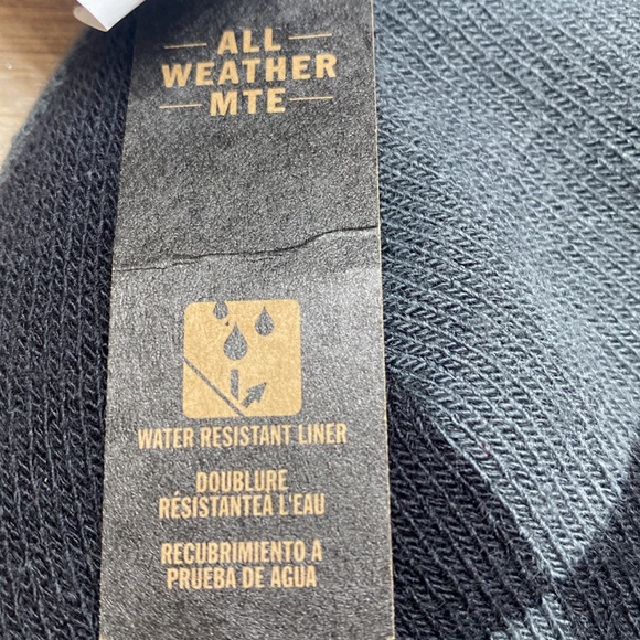 VANS BEANIE BRAND 🔥 NEW - Picture 3 of 5